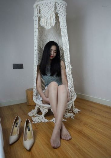 挺进绝色老师的紧窄小肉六_蓝光在线播放观看