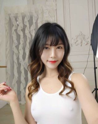 欲求不满的人妻中文字幕电影_HD高清在线