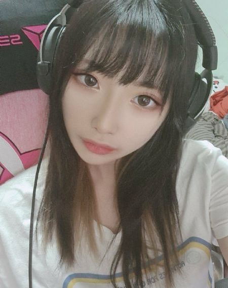 初毛初精小男生gv_4K日韩电影在线