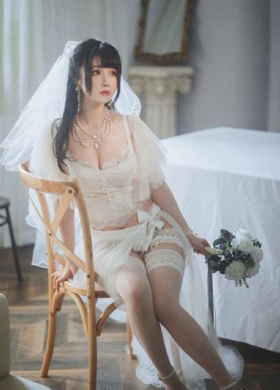 精品久久人妻AV中文字幕_BD韩语天堂在线