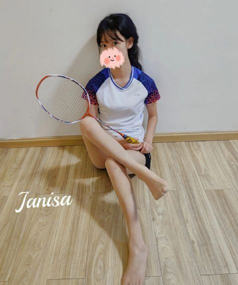 www成人色情美女露双乳球_HDBD在线观看