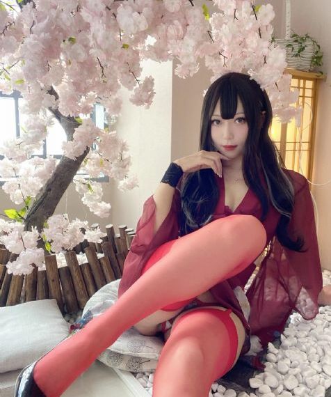 女生身上的大面包_BD免费高清观看