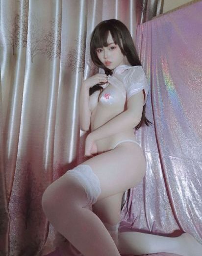 一家三口去美国换多少美元_BD英语高清在线观看
