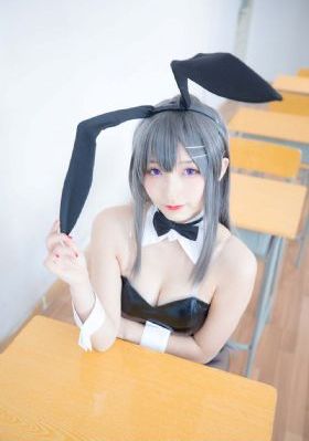 办公室扒开奶罩揉吮奶头视频_4K动漫免费观看